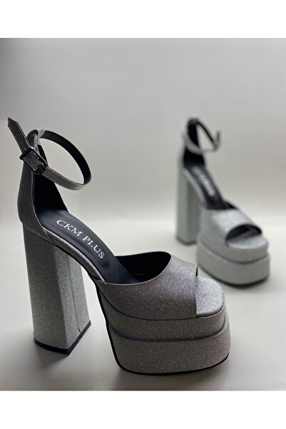 HAYYSHOES Gümüş Simli Bilekten Bağlamalı Çift Platform Topuklu Sandalet