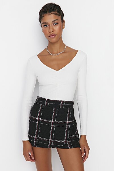 Trendyol Collection Černé kostkované tkané šortky s tvídovým vzorem sukně TWOAW23SR00017