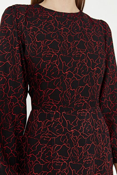 Trendyol Collection Černé tkané šaty s rozparkem TWOAW23EL00325