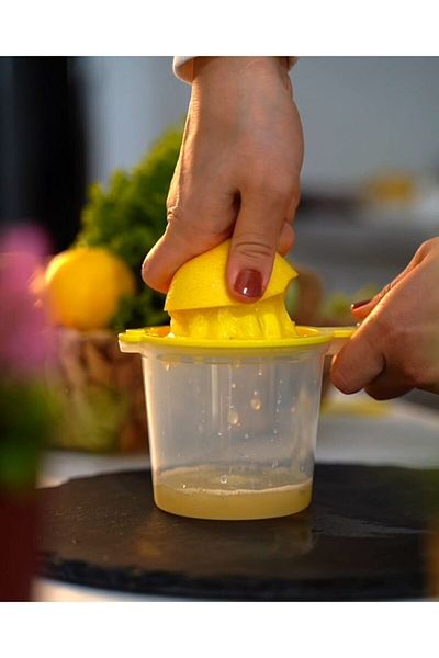 qussine 5-Function Kitchen Chef Lemon Squeezer Grater Funnel Egg Separator Measuring Cup