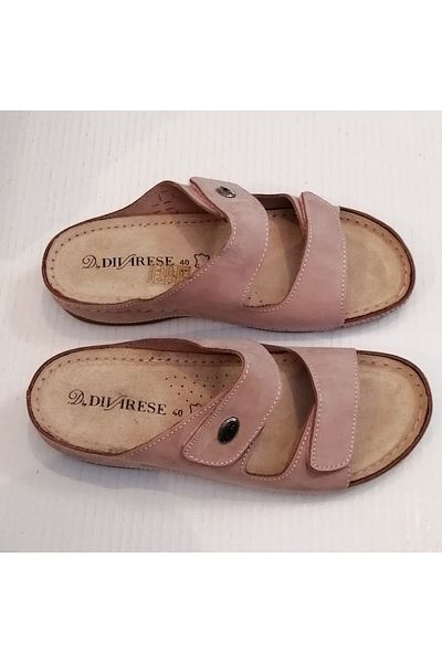 D By Divarese شبشب نسائي من الجلد الطبيعي Nubuck Powder بشريط مزدوج وشريط فيلكرو من الجلد الناعم ونعل سفلي من البولي يوريثين