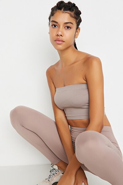 Trendyol Collection Norková bezešvá/bezešvá lehká podpora/tvarování Pletená sportovní podprsenka bez ramínek TWOAW20BS0018