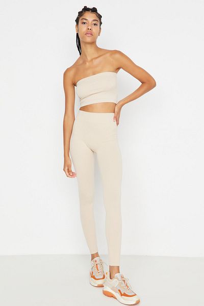 Trendyol Collection Bézs varrat nélküli/zökkenőmentes fénytámasz/formáló pánt nélküli kötött sportmelltartó TWOAW20BS0018