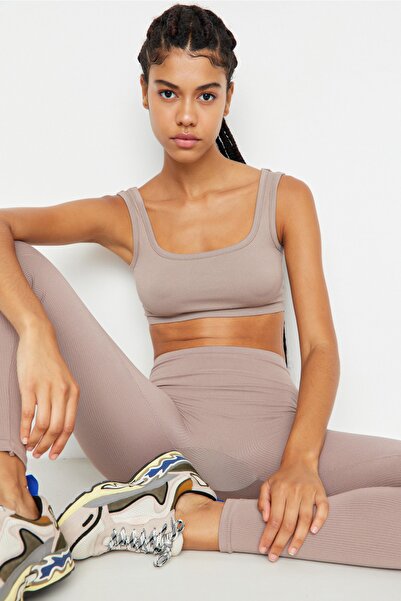 Trendyol Collection Norková bezešvá/bezešvá lehká podpora/tvarování pletená sportovní podprsenka TWOSS21SS0008