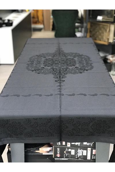 SAFİR مفرش طاولة كبير الحجم Avangard Jumbo مقاوم للبقع ومقاوم للماء 160 × 260 سم لون أسود