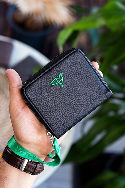 Garbalia Santa Hand Handle Zippered Green Coin Compartment Women's Wallet