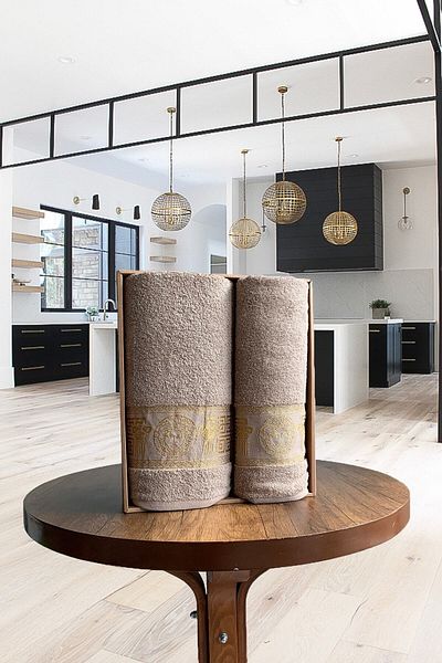 Valoroso Medusa Motif 2-Piece Bath Towel Set / Bath Set 100% Cotton