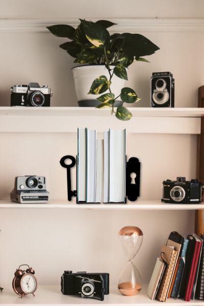 Hobi Demir Sanat Metal Book Holder Book Support with Lock and Key Figures, De...