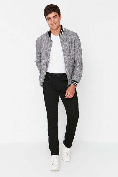 Trendyol Collection Schwarze Slim Fit Skinny Jeans aus dehnbarem Stoff Jeanshose TMNAW23JE00028