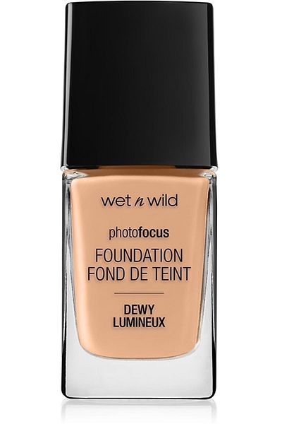 WET N WİLD Photo Focus Foundation - Dewy Lumineux Classic Beige Foundation