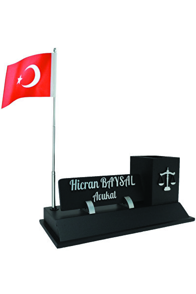 Sentez Masa Üstü İsimlik Adalet Terazisi Isimlik Kalemlik Bayraklı Avukat Mas...