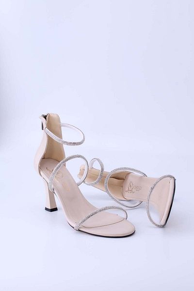 eformoda by emre yılmaz Zece pantofi clasici cu toc pentru femei 4951