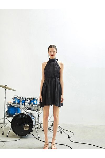 Juste Studio Organza černé mini večerní šaty