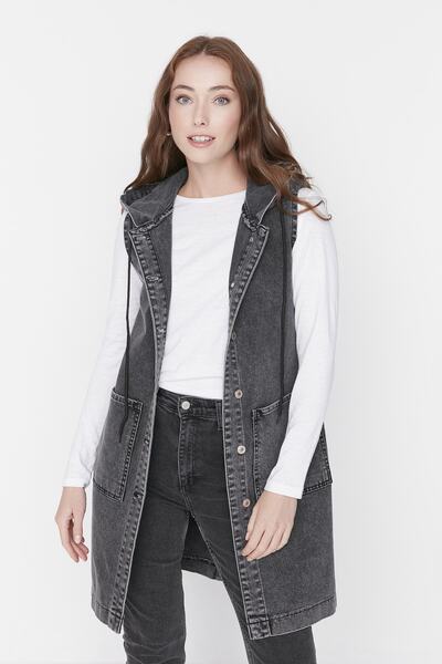 Trendyol Modest سترة أنثراسيت 100% قطن بغطاء للرأس مع تفاصيل جيوب TCTSS22YE0008