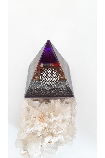 Orgonit Dünyası Orgonit Piramit Yaşam Çiçeği Mor – Ganslı Ve 7 Çakra Taşlı