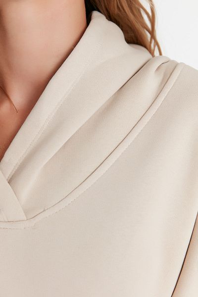 Trendyol Collection Бежов плетен спортен суичър с широка кройка и качулка от плътен полар TWOAW23SW00459