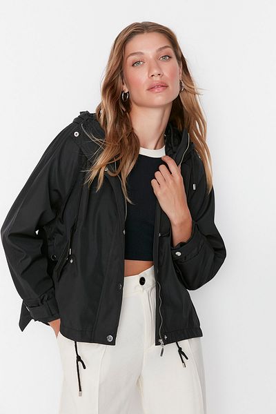 Trendyol Collection Winterjacke - Schwarz - Basic