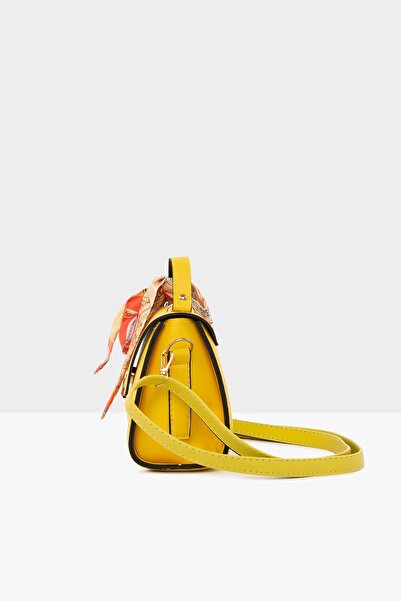Bagmori Жовта сумка з кришкою та ременем M000003228