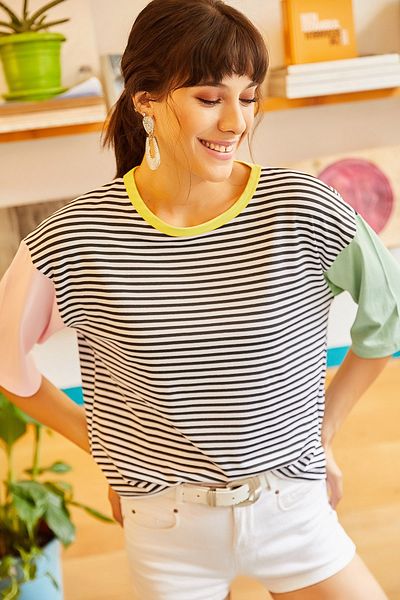 Olalook Women's Black Color Block T-Shirt TSH-19000394