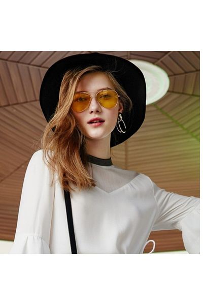 Makro Optik Yellow Drop Unisex Sunglasses with Gold Frame