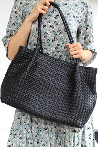 LYDOS BAG Emma Siyah Hakiki Deri El Örgüsü Omuz Çantası