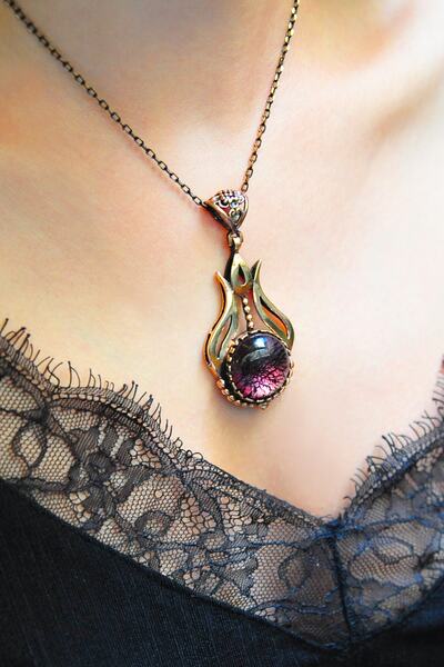 CAMZADE El Yapımı Cam Lale Kolye