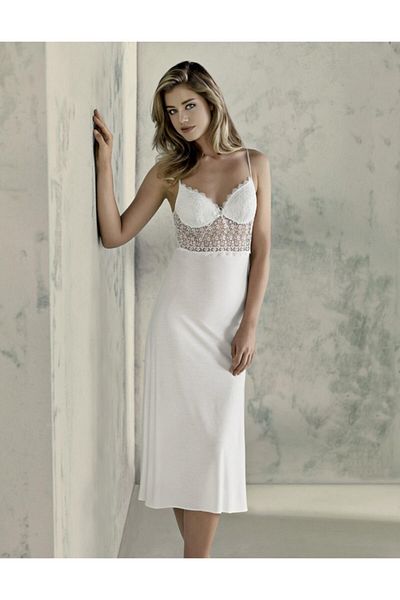 Espuar Six-Piece Combed Cotton Dowry and Nightgown Set