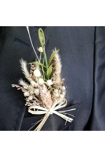 Lora Davet Κρέμα Boutonniere για τον γαμπρό και τους φίλους του