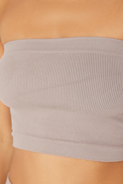 Trendyol Collection Norková bezešvá/bezešvá lehká podpora/tvarování Pletená sportovní podprsenka bez ramínek TWOAW20BS0018