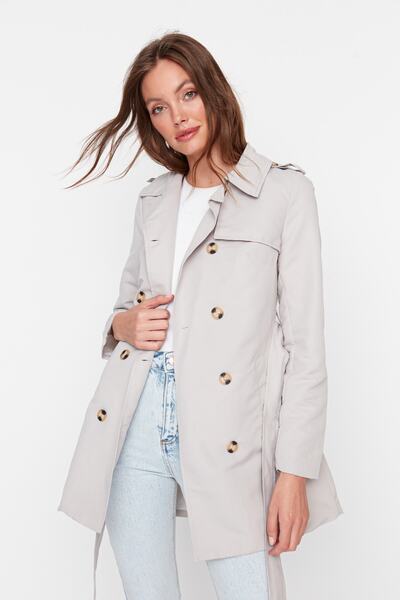 Trendyol Collection Trenčkot TWOSS22TR0036 se zapínáním na knoflíky s kamenným páskem