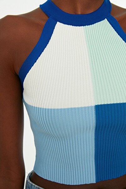 Trendyol Collection Modrá Crop Color Blokovaný úplet Pletené zboží Tenká halenka Twoss22Bz0402