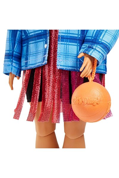 mattel Barbie Extra Ekose Ceketli Bebek Hdj46