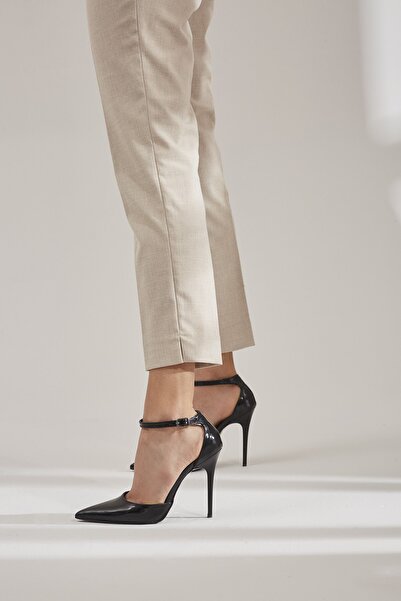 AYAKKABI PRENSİ Joella Ankle Strap Черни лачени дамски обувки с висок ток 10 см