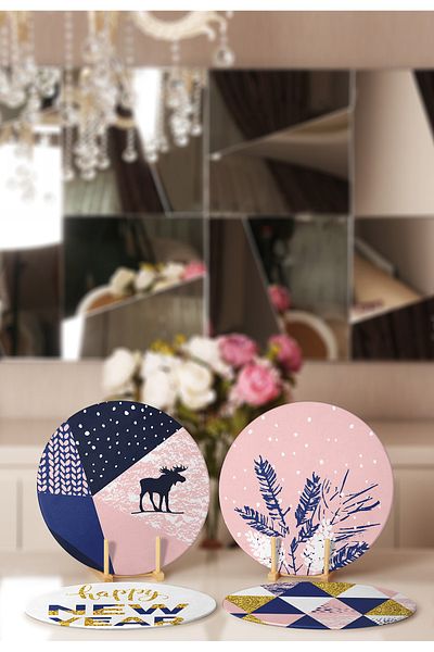 Realhomes 4-Piece Happy New Year Themed Placemat & Plate