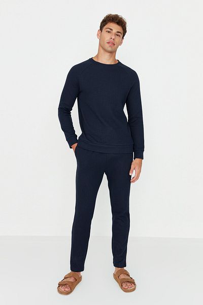 Trendyol Collection Marineblaues Waffelstrick-Pyjama-Set mit regulärer Passform TMNAW23PT00015