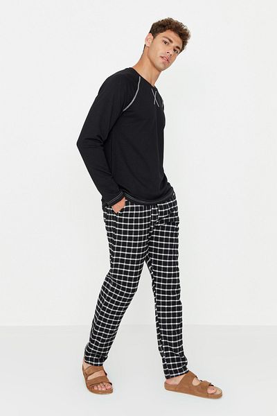 Trendyol Collection Комплект черна пижама Regular Fit - THMAW22PT0426