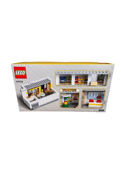 LEGO Ideas 40528 Store (402 Pieces)