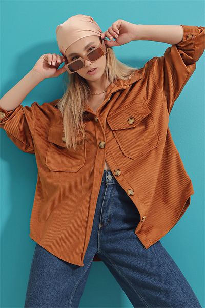 Trend Alaçatı Stili Dámská světlehnědá sametová bavlněná košile oversize bunda s dvojitou kapsou ALC-690-001