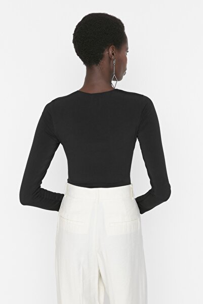 Trendyol Collection Fereastră neagră/decupaj detaliat pentru accesoriu Corp cu închidere TPRSS22BD0014