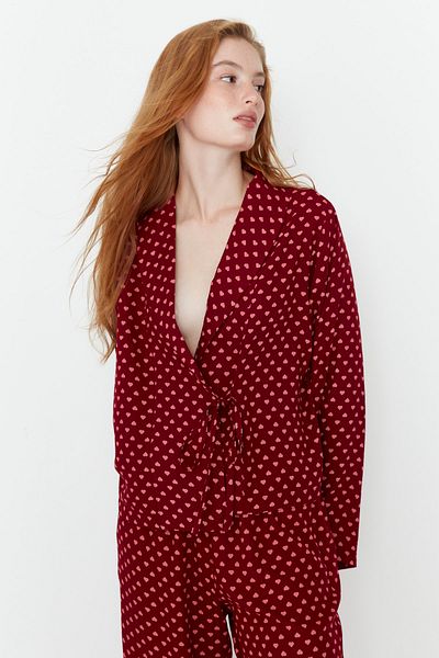 Trendyol Collection Detail vínové kravaty ve viskózovém tkaném pyžamu Thmaw22Pt0300