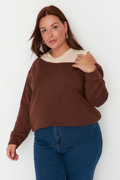 Trendyol Curve Plus Size Black Thin Knitted Sweatshirt - Crew Neck with Shoulder Detail Tbbaw23Ao00020