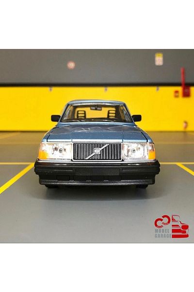 WELLY فولفو 240 Gl 1/24 مقياس *c&c Model Garage* سيارة موديل معدني مصبوب