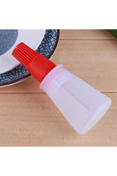 Buffer Oiling Saucing Egg Spreading Brush with Soft Silicone Chamber