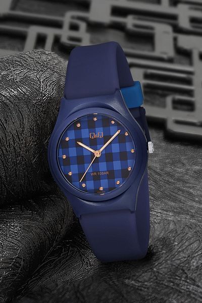 Q&Q Silicone Women's Wristwatch Pvq86s