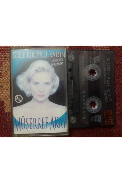 Boz Müzik طباعة زجاجية للنساء من Mushref Akay مع رموش ليلية