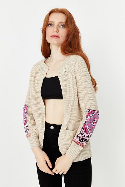 Trendyol Collection Beige Garni Detailed Knitwear Cardigan TWOAW23HI00286