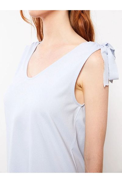 LC Waikiki Einfarbiges ärmelloses Strandkleid für Damen mit V-Ausschnitt