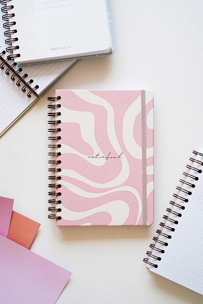 Matt Notebook A5 15x21 Cm Blocnotes în spirală elastic în carouri fără dată roz