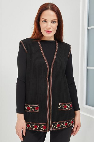 Fresh&Moda Черна къса жилетка с джоб за майки