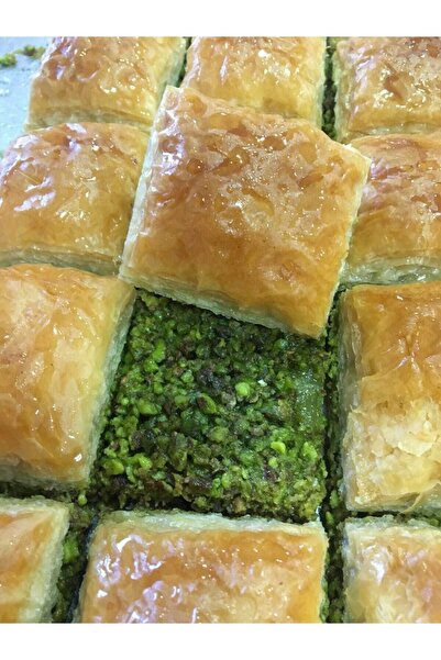 Hacıosmanoğlu 2kg Tereyağlı Fıstıklı Baklava